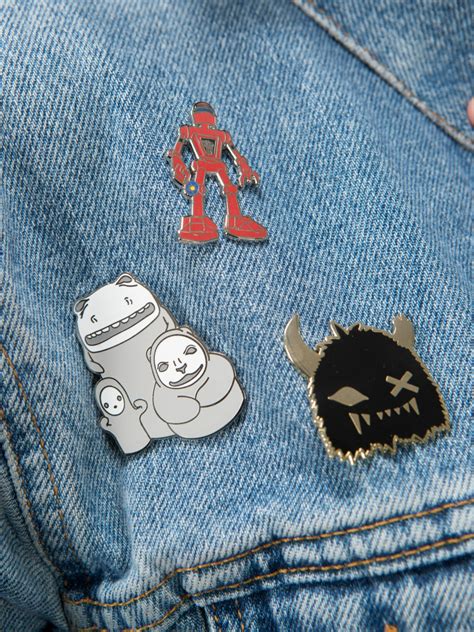 Black Snaggy Pin Meow Wolf Shop