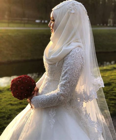 Pin By Luxyhijab On Bridal Hijab حجاب الزفاف Bridal Victorian