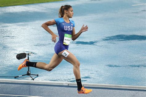 All Usa Track Athlete Of Year Sydney Mclaughlin Moves To Semifinals In