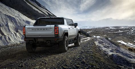 Gm Unveils Hummer Ev 350 Mile Electric Supertruck With 80000 Super