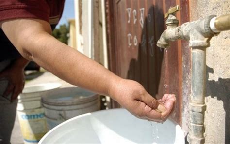 Denuncian Falta De Agua Potable En La Cdp Tienen Dos Días Sin Servicio Noticias De Chihuahua
