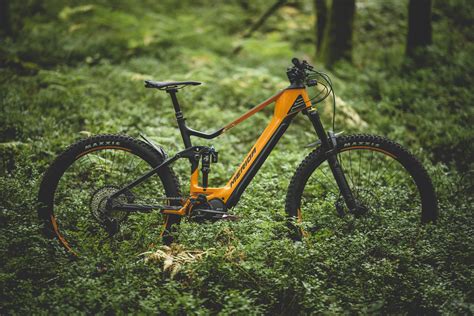 Best Electric Mountain Bikes Join The Riding Revolution Mbr