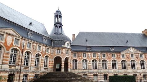 Chateau De Saint Fargeau Alles Wat U Moet Weten Voordat Je Gaat