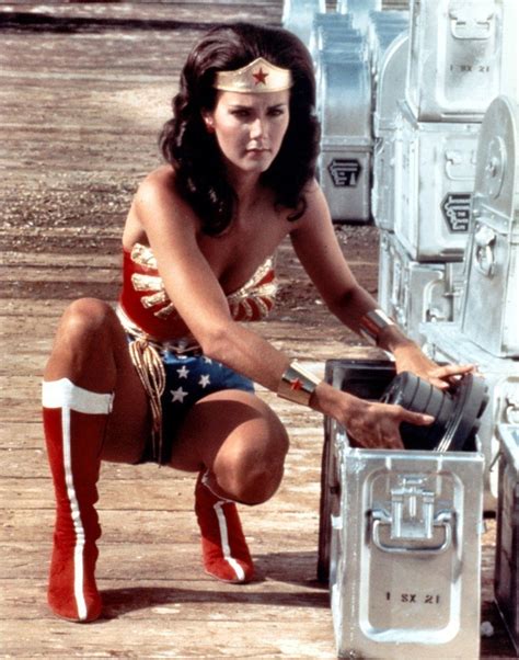 Lynda Carter Wonder Woman Gif Linda Carter Lynda Carter Women Tv