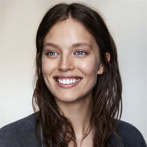 Emily Didonato Shows Us How To Transition To Autumn Style