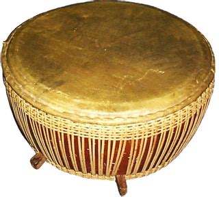 Alat musik serunai adalah salah satu jenis alat musik aerofon atau musik tiup melayu tradisional. Resipi Muzik Saya: Alat-alat muzik Tradisional Melayu