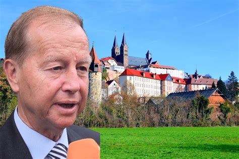 Das exzerpt ist ein schriftlicher, kritischer auszug aus einem gelesen text. CDU: Tag der Einheit auf dem Marktplatz | SEK-News