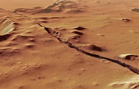 На Марсе обнаружен огромный шлейф от магмы источник жизни