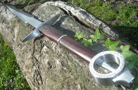 Seanóir Custom Made Irish Ring Pommel Sword By Fable Blades