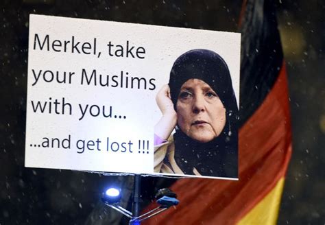 Flüchtlingspolitik Zwei Drittel Gegen Merkel Der Bund