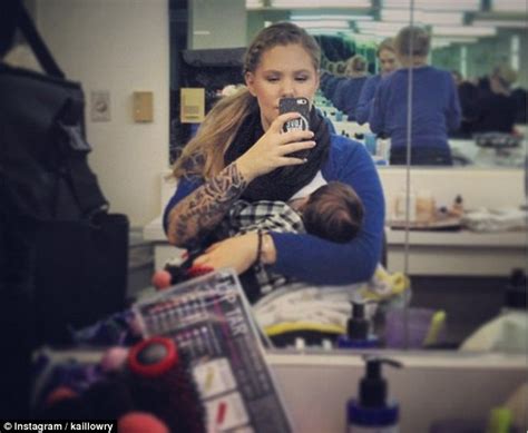 Teen Mom 2 Star Kailyn Lowry Hits Back At Criticism Of Breastfeeding