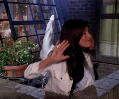 Courteney Cox GIFs Find Share On GIPHY