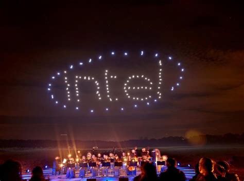 Intel Sets A New World Record For 100 Dancing Drones HT Tech