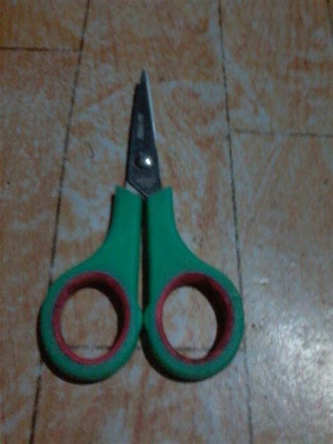 Nanditiya: Cara Membuat Tempat Pensil Dari Sedotan