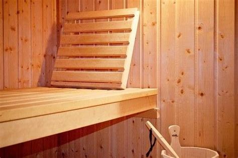 Frequent Sauna Bathing May Prevent Dementia In Men Study