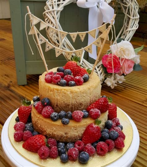 18 Cute Cheesecake Wedding Cake With Unforgettable Taste With Images Wedding Cheesecake