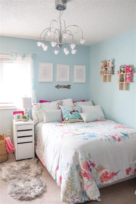 I wanted to do a full post for you of all the sources of everything i used in the room. Tween Girl Bedroom Ideas | Tween girl bedroom, Diy girls ...