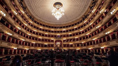 Tears As Milans La Scala Opera House Reopens To Public