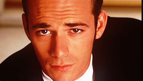 luke perry s 90210 character dylan mckay was king of cool