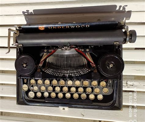 Machine à écrire Underwood Standard Portable Typewriter Luckyfind