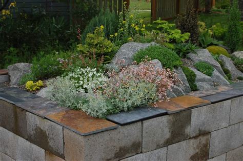 Dreaming Of Concrete Blocks Raised Beds Planters Tables
