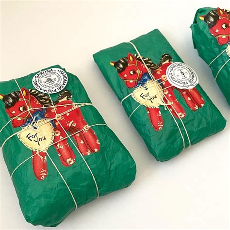Christmas Gift Wrapping Xmas Gifts Christmas Diy Silly Gifts Cute Gifts Wildflower Birthday