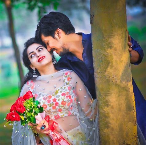 Best Love Couple Dp Pics Stylish Cute Romantic Etc Indian Wedding Couple Photography