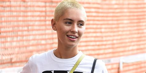 ‘pistol Star Iris Law Shows Off Her Blonde Buzz Cut At Milan Fashion