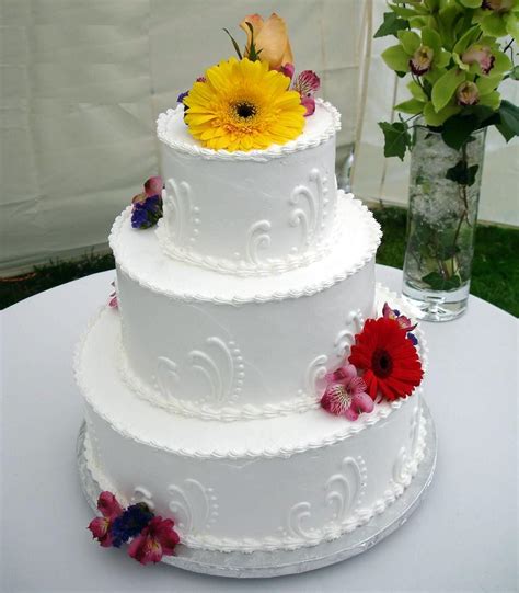 Easy Wedding Cake Decorating Ideas Wedding And Bridal Inspiration
