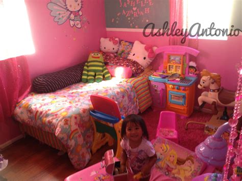 What A 2 Year Olds Bedroom Looks Like Kids Bedroom Toddler Bed