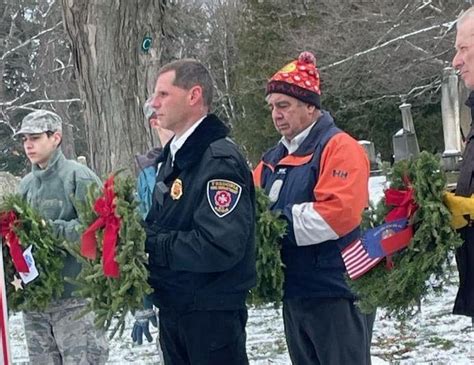 Fredonia Fire Department Participates In Wreaths Across America Day