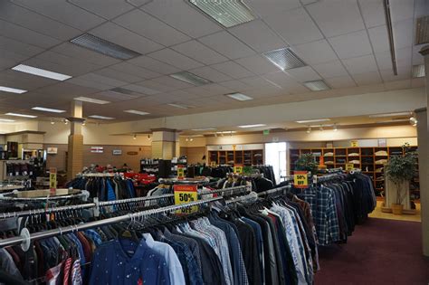 Kaufman’s Tall and Big Shop in Englewood is closing after 62 years