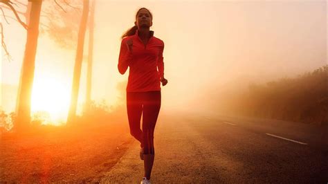 La mejor lista de reproducción para correr en alta resolución mujeres corriendo fondo de