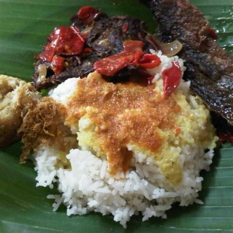 It is known across indonesia as nasi padang, after the city of padang the capital of west sumatra province. Nasi Padang at Kampung Baru - various stalls - mainly at ...