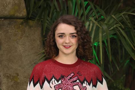 Maisie Williams Has Shared Top Secret Game Of Thrones Ending With Her Mom
