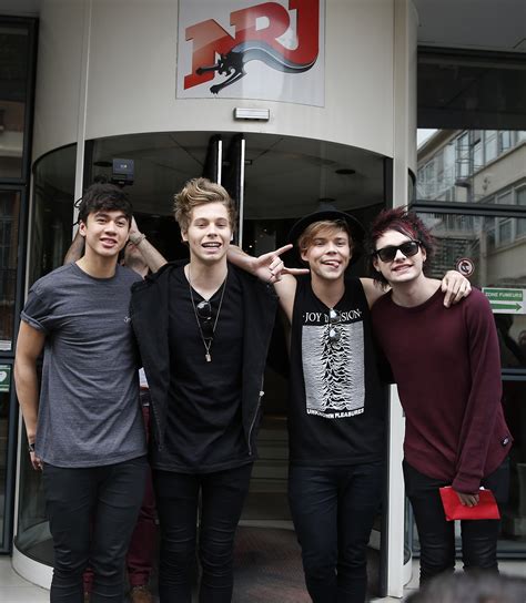 5 seconds of summer (also known as 5sos) are an australian pop punk and pop rock band formed in sydney in 2011. 5 seconds of summer - 5 Seconds of Summer Photo (37264266 ...