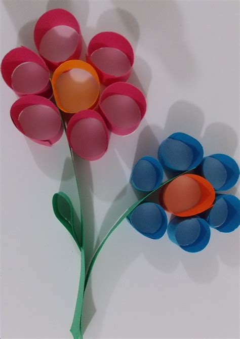Flower Paper Craft | Construction paper art, Construction paper crafts ...