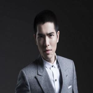 Jam hsiao (蕭敬騰) was born march 30, 1987, in taipei, taiwan and is a singer and actor who began his singing career at age 17 when he began working as a restaurant singer. Jam Hsiao Net Worth - How Much Does Jam Hsiao Make? | Popnable