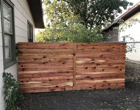 Idea To Cover Up Chain Link Fence Privacy Fence Designs Front Yard