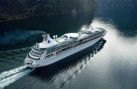 You are traveling with kids and want travelers say: Reiserouten und Preise Vision of the Seas, Royal Caribbean ...