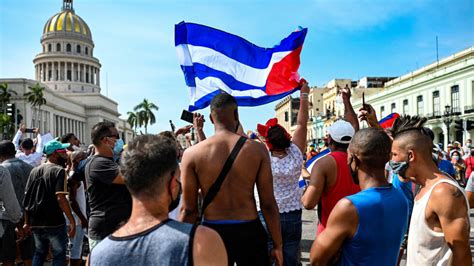 biden says us stands with cuban people and urges govt to hear protesters