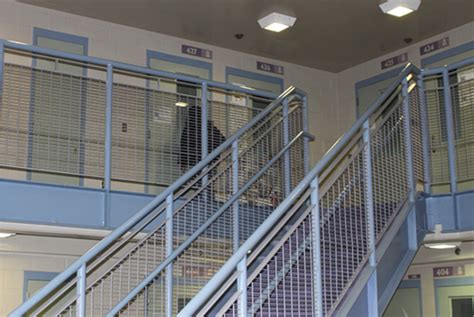 Report A Rising Use Of Juvenile Halls For Longterm Lockup In California