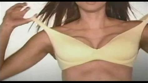 Tyra Banks Victoria S Secret Yellow Bra 000033 Porn Pic Eporner