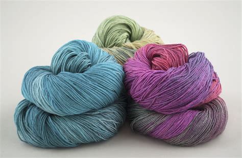 Mountain Colors Hand Painted Yarns - AZMPRIMA
