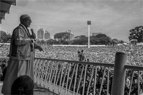Datuk seri tuan guru haji hadi awang 1987. On Black: KL112 - Tuan Guru Haji Abdul Hadi Awang by Kupih ...
