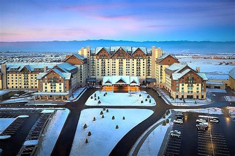 Gaylord Rockies Resort Hotel In Denver Colorado Near Dia