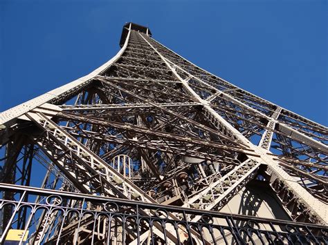How To Visit The Eiffel Tower With Mom Buy Skip The Line Tickets