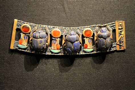 Tutankhamuns Treasures Bracelet With Three Scarabs