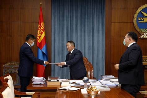 Монгол Улсын Ерөнхийлөгч Х.Баттулга БНХАУ-д суух Элчин сайдаар ...