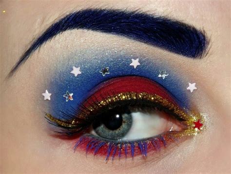 Wonder Woman Eye Makeup Halloween Makeup Diy Halloween Make Up